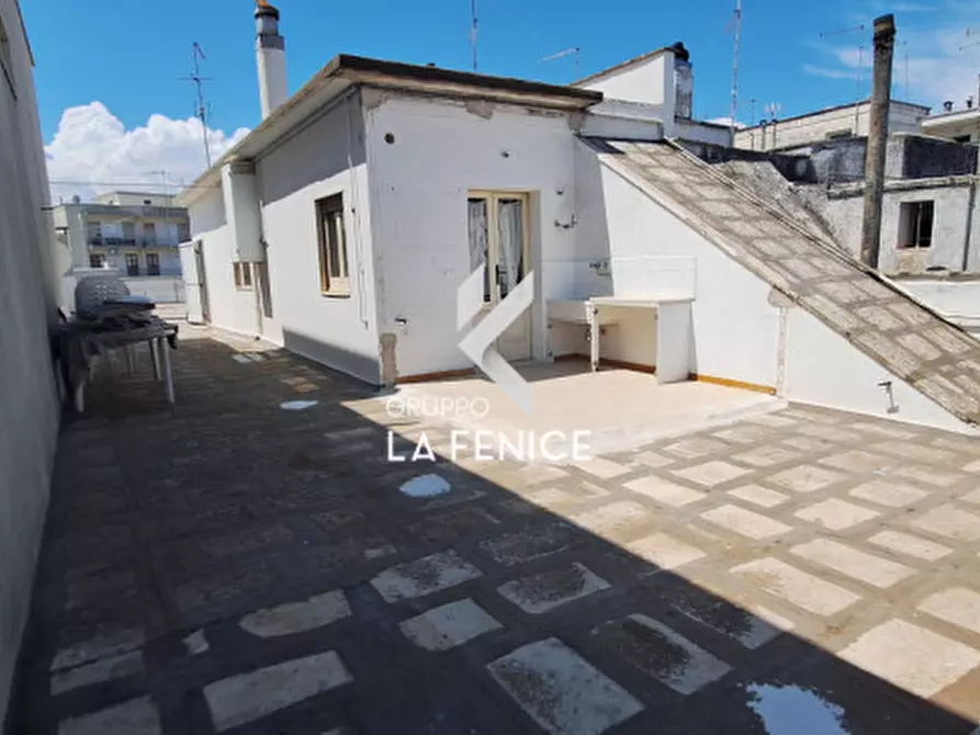 Immagine 60 di Appartamento in vendita  in Via Alberobello a Locorotondo
