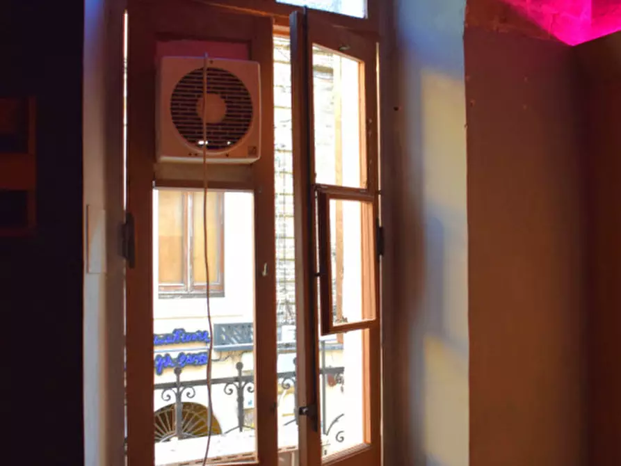 Immagine 21 di Negozio in vendita  in C.so G. Manthonè 38 a Pescara