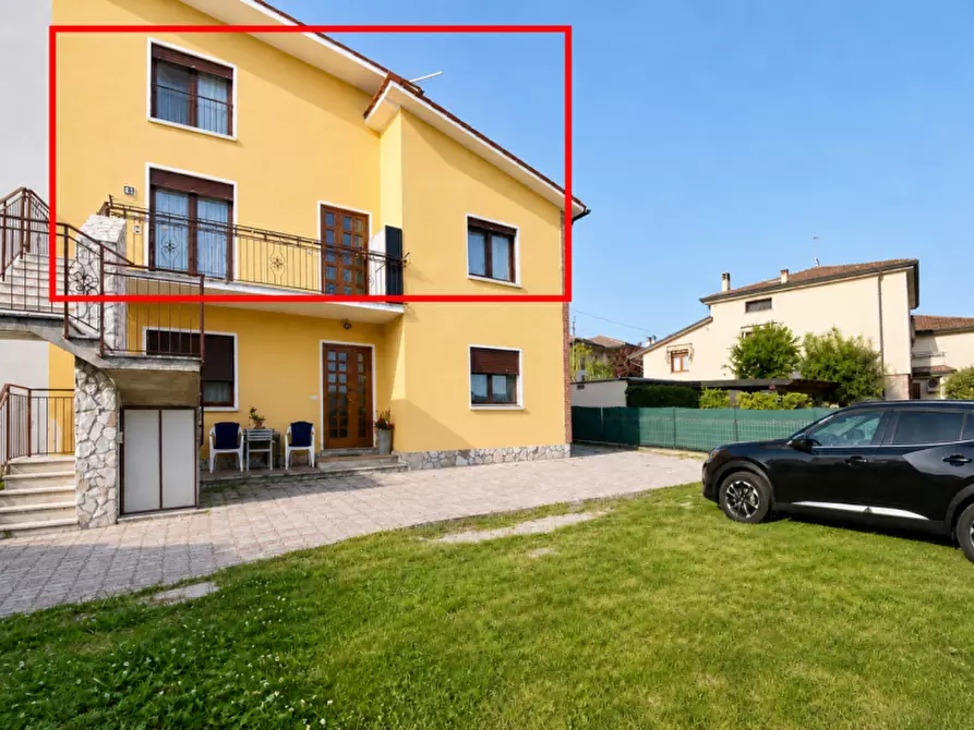 Immagine 1 di Casa quadrifamiliare in vendita  in Via Molini a Creazzo