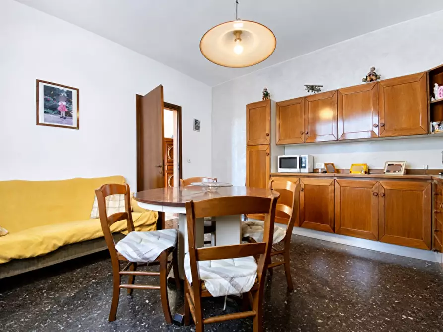 Immagine 6 di Casa quadrifamiliare in vendita  in Via Molini a Creazzo