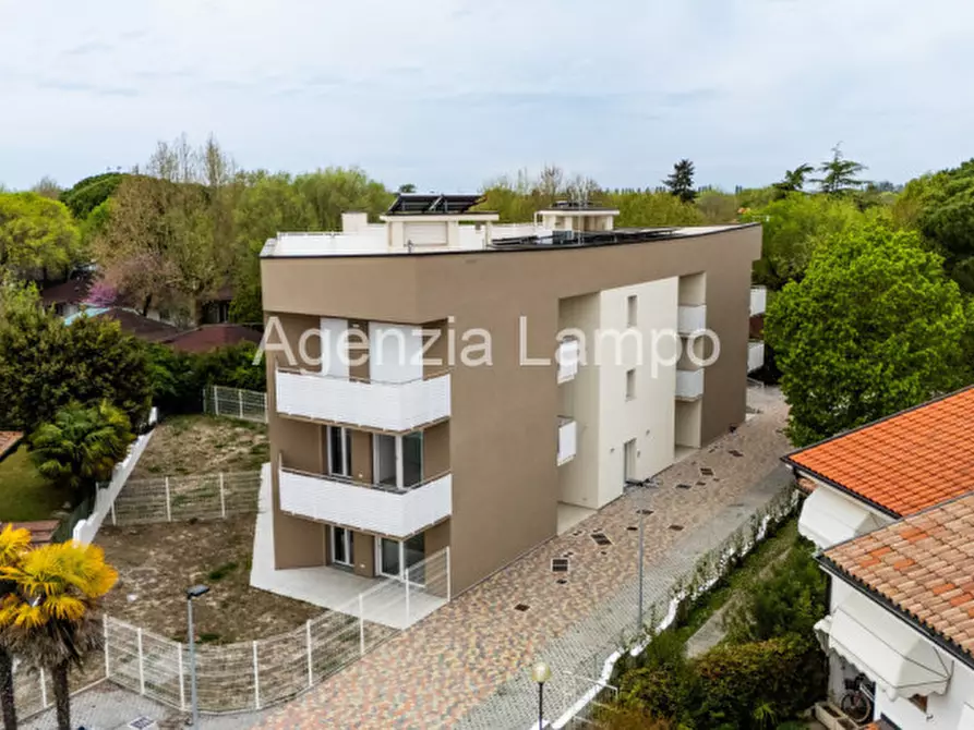 Immagine 1 di Appartamento in vendita  in Via Veglia a Caorle