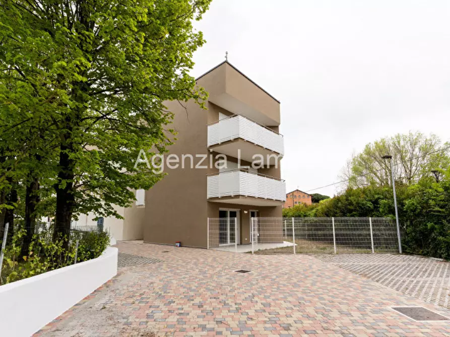 Immagine 19 di Appartamento in vendita  in Via Veglia a Caorle