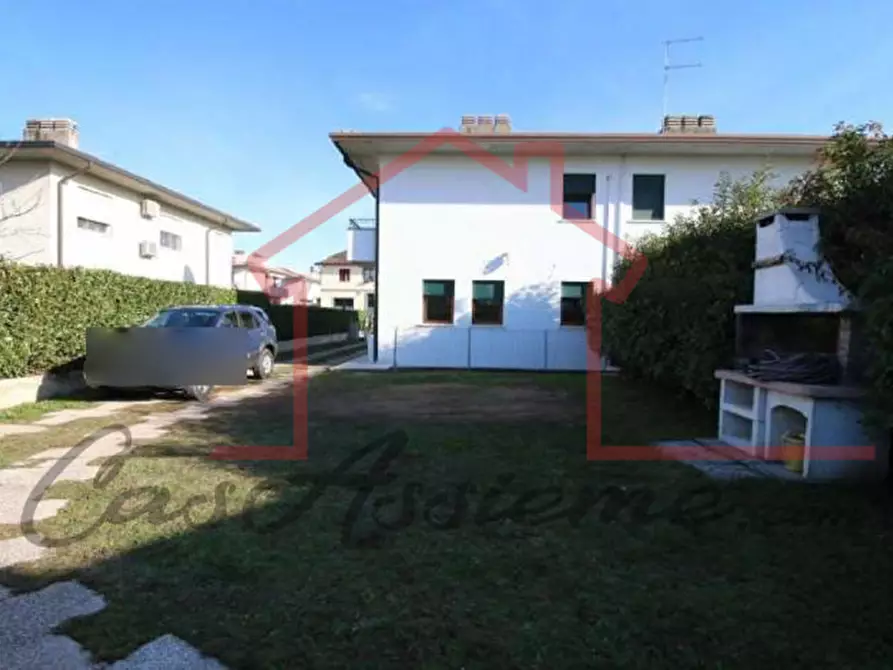Immagine 5 di Casa bifamiliare in vendita  in Via Giuseppe Verdi a Cassola