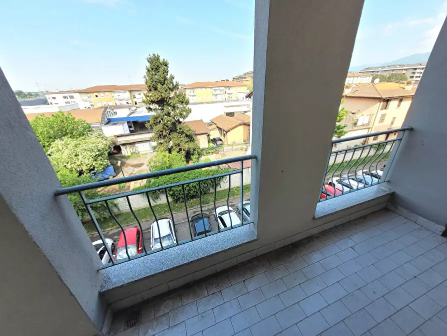 Immagine 3 di Appartamento in vendita  in Via della Presolana 44 a Brescia