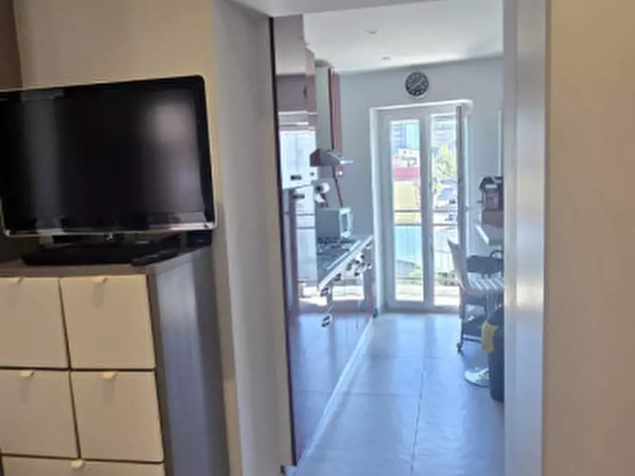 Immagine 3 di Appartamento in affitto  in via della chiesa santa croce 36 a Napoli