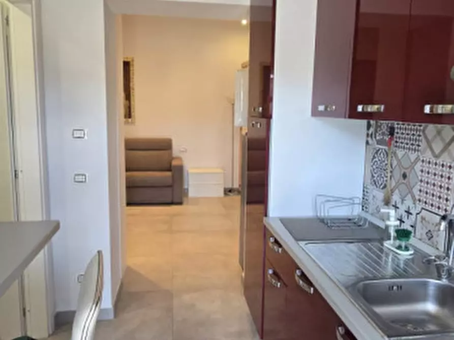 Immagine 4 di Appartamento in affitto  in via della chiesa santa croce 36 a Napoli