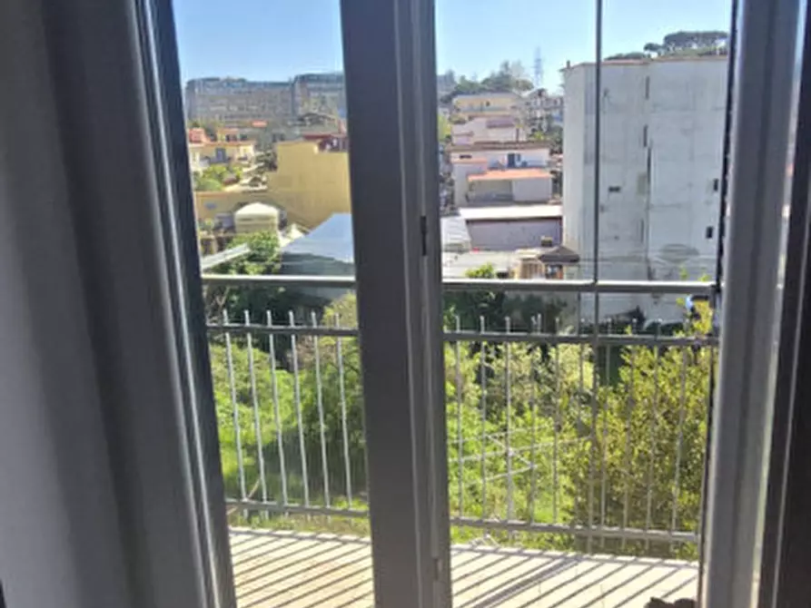 Immagine 5 di Appartamento in affitto  in via della chiesa santa croce 36 a Napoli