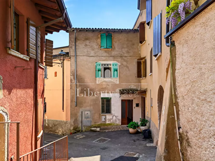 Immagine 1 di Villetta a schiera in vendita  in Via Pie' Costa a Toscolano-Maderno