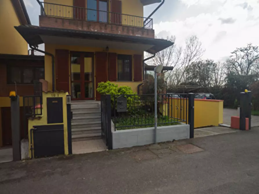 Immagine 17 di Villetta a schiera in vendita  in Via Caravaggio, 10 a Calvenzano