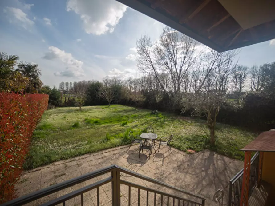 Immagine 19 di Villetta a schiera in vendita  in Via Caravaggio, 10 a Calvenzano