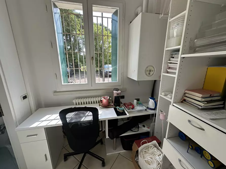 Immagine 12 di Attività commerciale in vendita  in Viale Giuseppe Mazzini 93 a Cesenatico