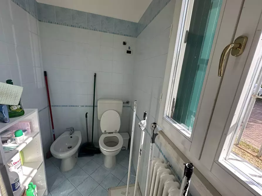 Immagine 13 di Attività commerciale in vendita  in Viale Giuseppe Mazzini 93 a Cesenatico