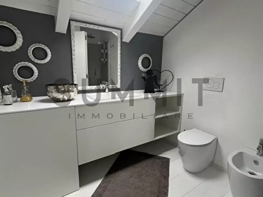 Immagine 5 di Appartamento in vendita  a Schio