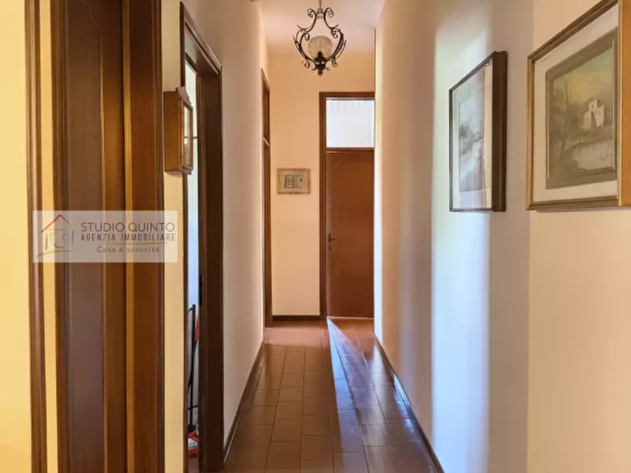 Immagine 41 di Villa in vendita  a Treviso