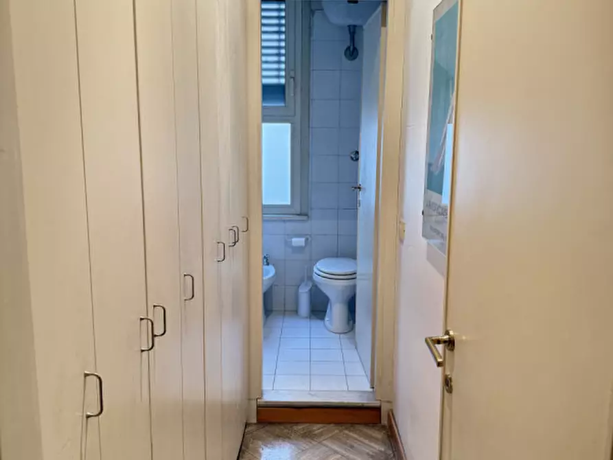 Immagine 9 di Appartamento in vendita  in Via Foglia a Roma