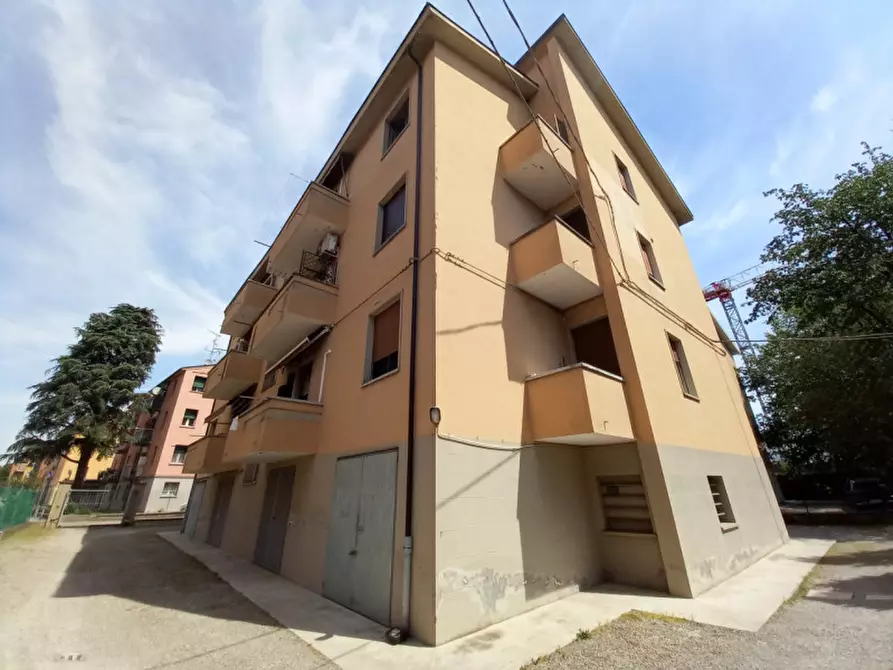 Immagine 18 di Appartamento in vendita  a Bologna