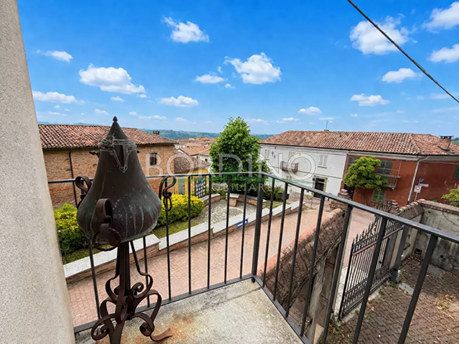 Immagine 4 di Appartamento in vendita  in Via Re Umberto snc a Montegrosso D'asti