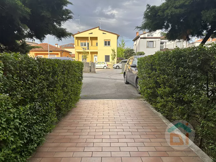 Immagine 20 di Appartamento in vendita  in Via Redipuglia a Ronchi Dei Legionari