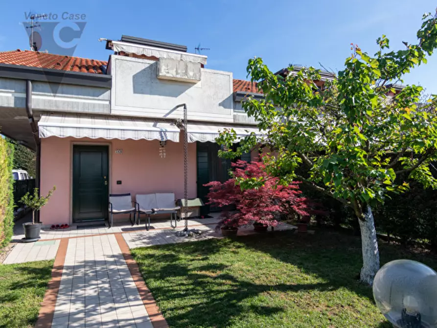 Immagine 1 di Villetta a schiera in vendita  in Via Antonio Norbiato 56 a Ponte San Nicolò