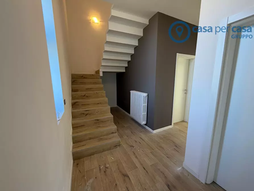 Immagine 12 di Casa bifamiliare in affitto  a Rovigo
