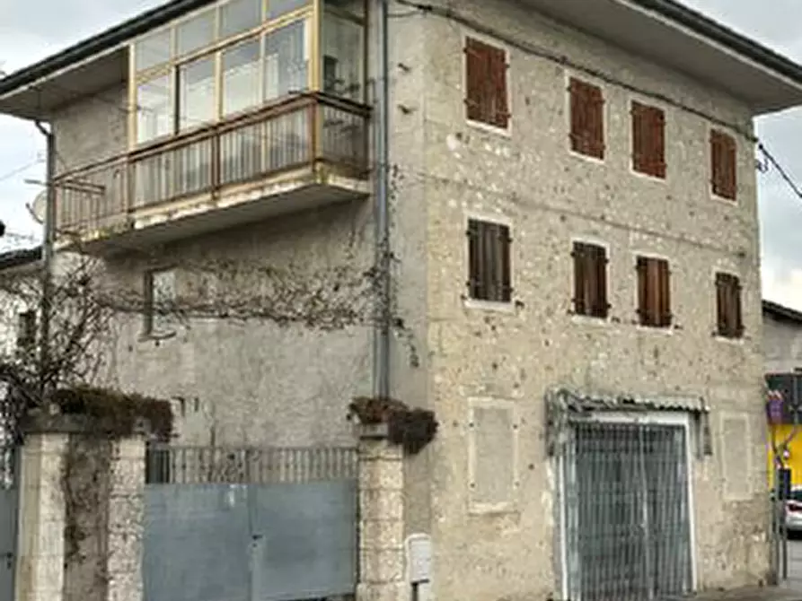 Immagine 1 di Appartamento in vendita  in Piazza regina Margherita, 3 a Spilimbergo