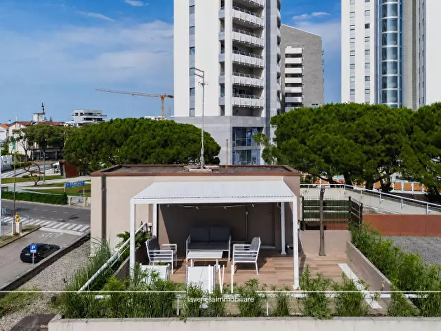 Immagine 41 di Appartamento in affitto  in Viale del Carabiniere, 1 a Jesolo