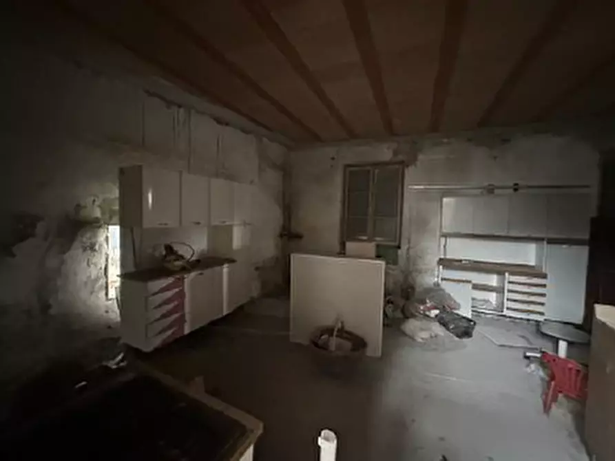 Immagine 5 di Magazzino in vendita  in Piazza regina Margherita, 3 a Spilimbergo