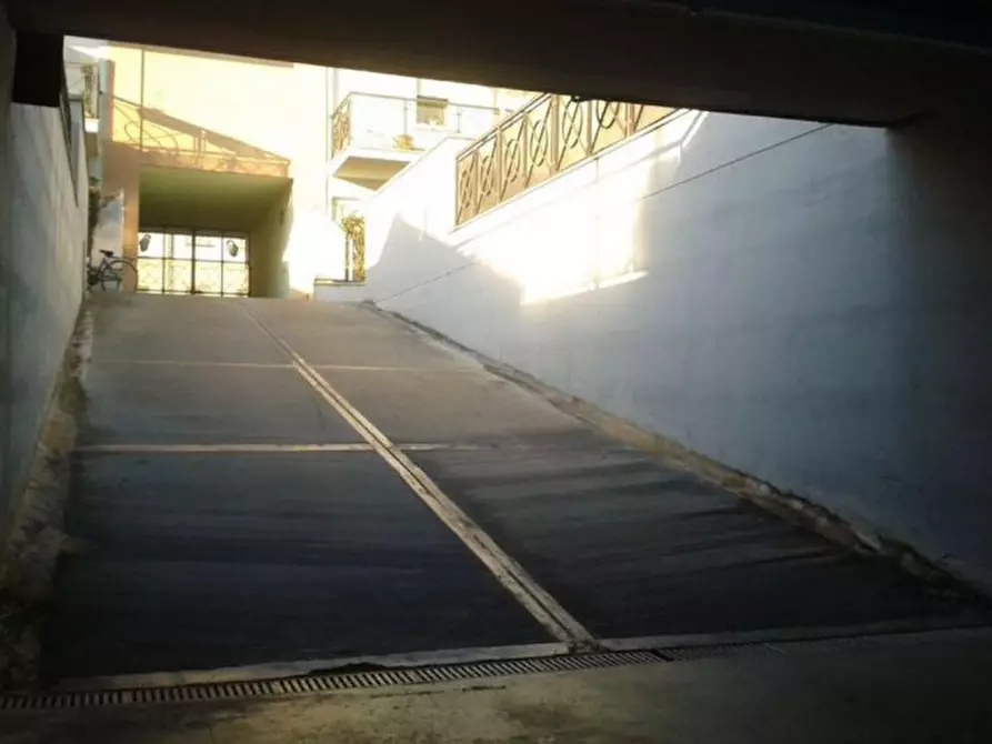 Immagine 3 di Cantina in vendita  in Via Monte Grappa, 118, 48121 Ravenna RA, Italia a Ravenna