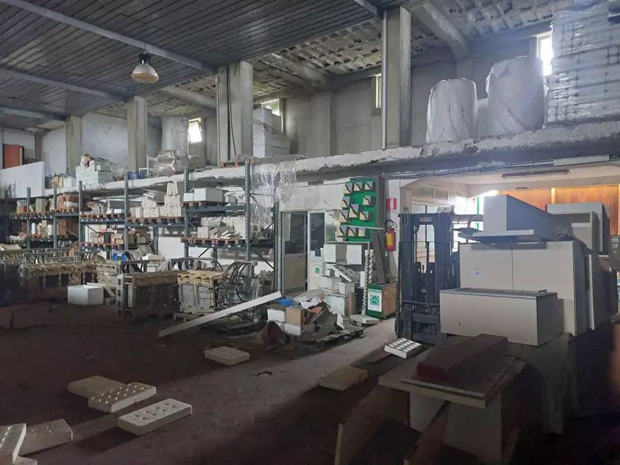 Immagine 15 di Capannone industriale in vendita  in SP58, 98043 Valdina ME, Italia a Valdina