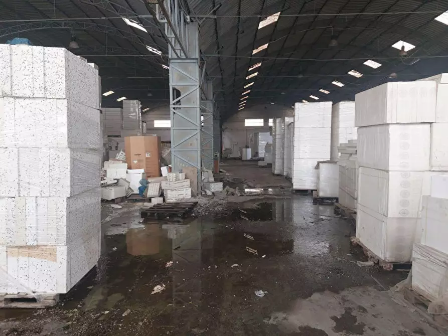 Immagine 4 di Capannone industriale in vendita  in SP58, 98043 Valdina ME, Italia a Valdina