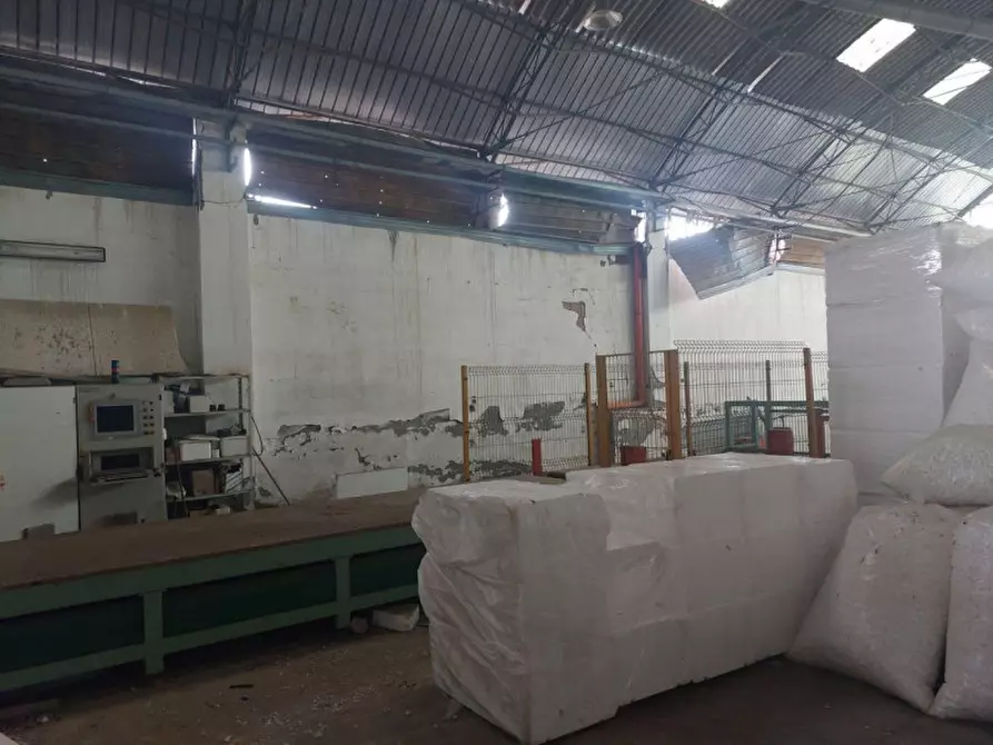 Immagine 10 di Capannone industriale in vendita  in SP58, 98043 Valdina ME, Italia a Valdina