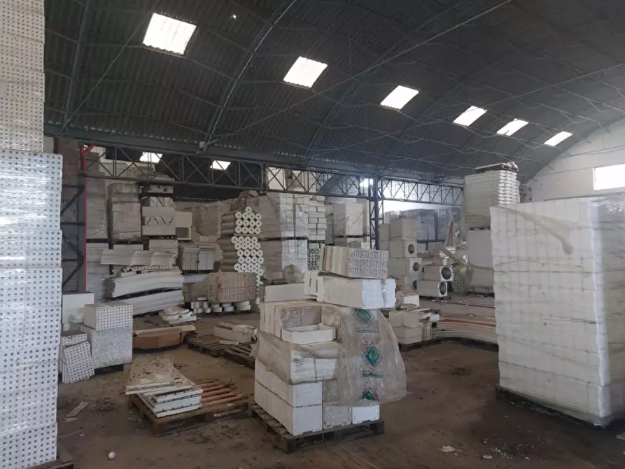 Immagine 12 di Capannone industriale in vendita  in SP58, 98043 Valdina ME, Italia a Valdina