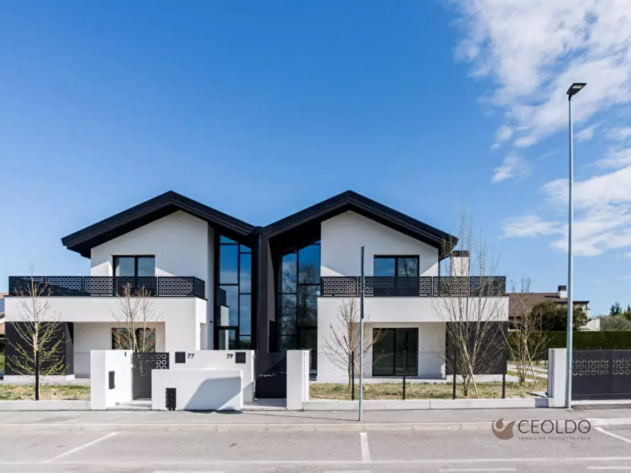 Immagine 1 di Casa bifamiliare in vendita  in Via Molino a Vigonza