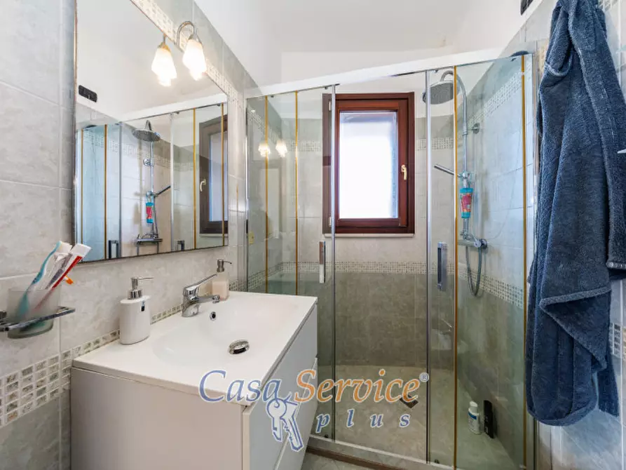 Immagine 11 di Appartamento in vendita  in Viale Enrico Berlinguer a Gallipoli