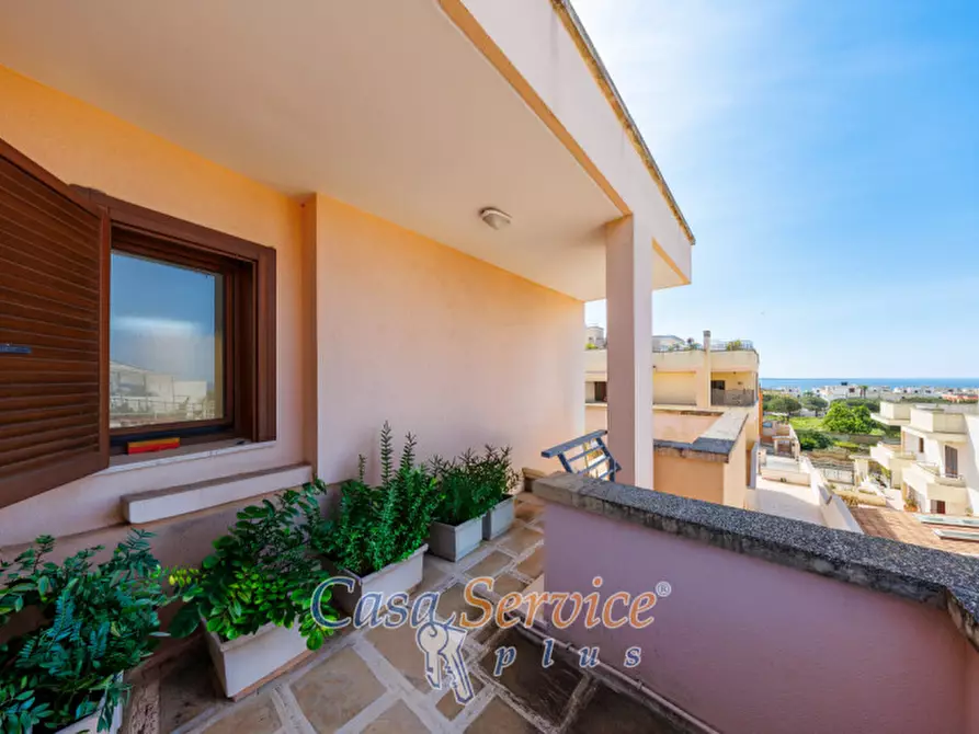 Immagine 15 di Appartamento in vendita  in Viale Enrico Berlinguer a Gallipoli