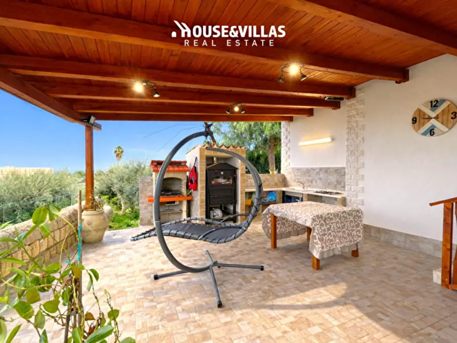 Immagine 16 di Villa in vendita  in contrada eloro a Noto