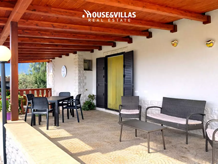 Immagine 17 di Villa in vendita  in contrada eloro a Noto