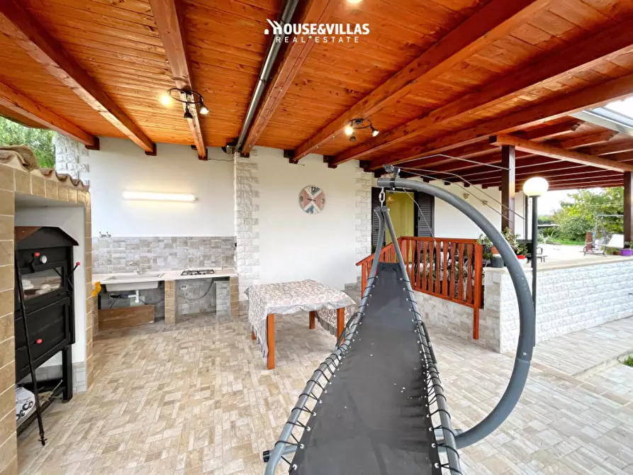 Immagine 18 di Villa in vendita  in contrada eloro a Noto
