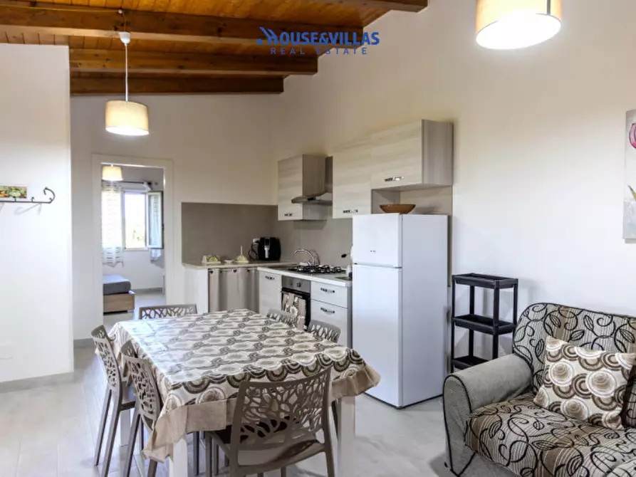 Immagine 19 di Villa in vendita  in contrada eloro a Noto