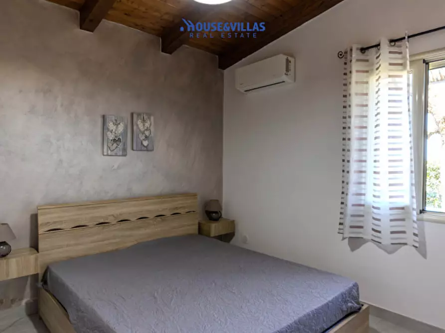 Immagine 26 di Villa in vendita  in contrada eloro a Noto