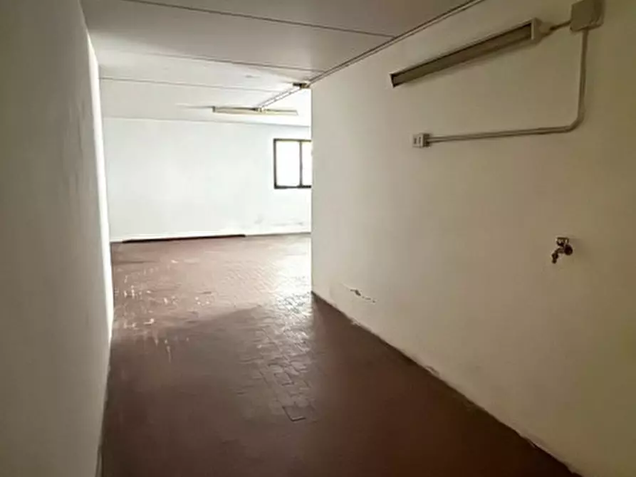 Immagine 7 di Negozio in affitto  in via Roma a Vigodarzere
