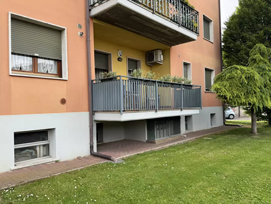 Immagine 2 di Appartamento in vendita  a Isola Della Scala