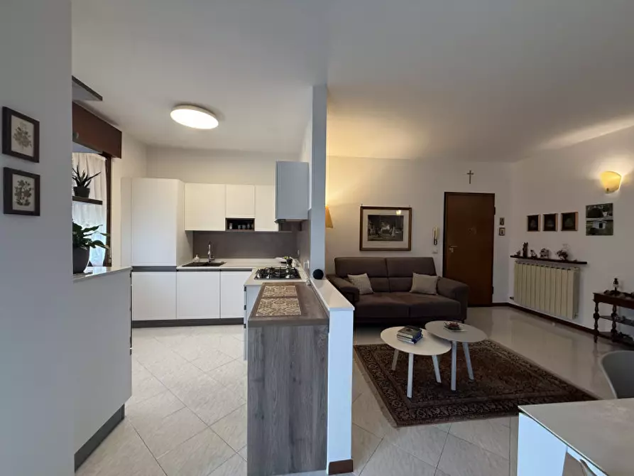 Immagine 12 di Appartamento in vendita  a Isola Della Scala
