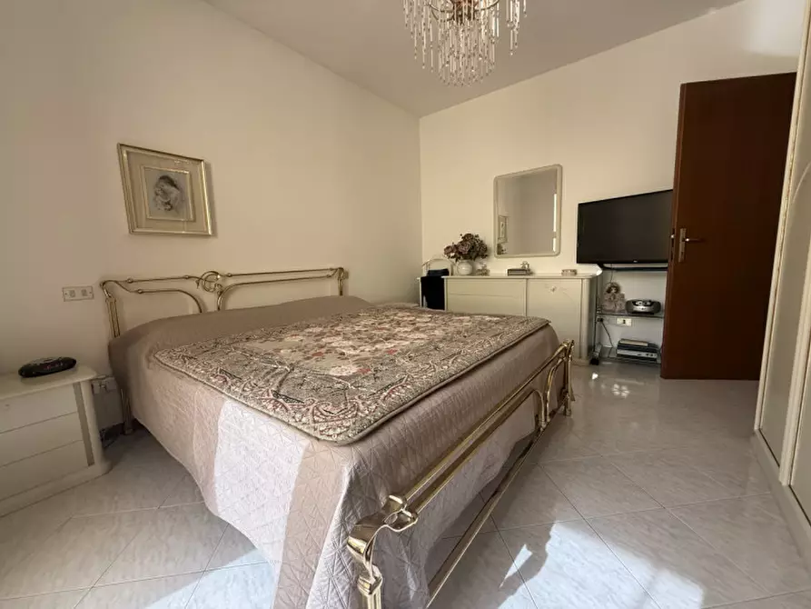 Immagine 18 di Appartamento in vendita  a Isola Della Scala