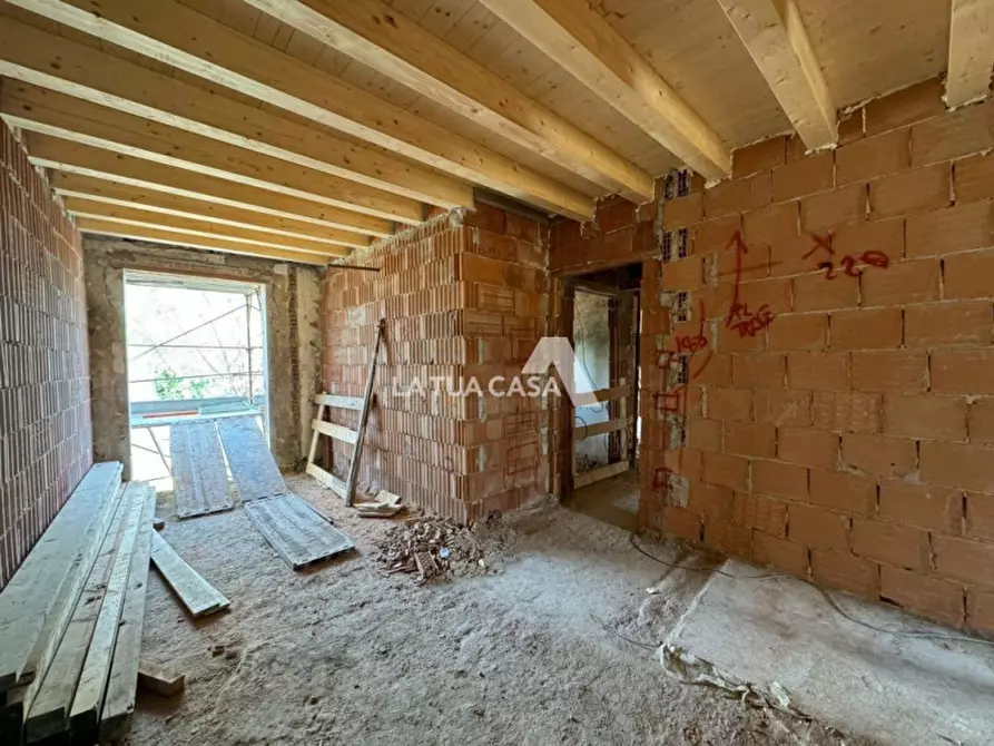 Immagine 1 di Appartamento in vendita  a Villafranca Di Verona