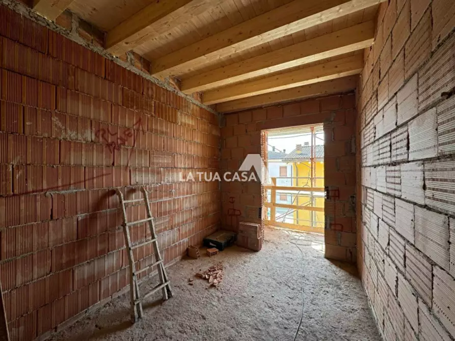 Immagine 6 di Appartamento in vendita  a Villafranca Di Verona