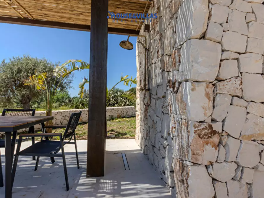 Immagine 30 di Villa in vendita  in contrada puzzi a Avola