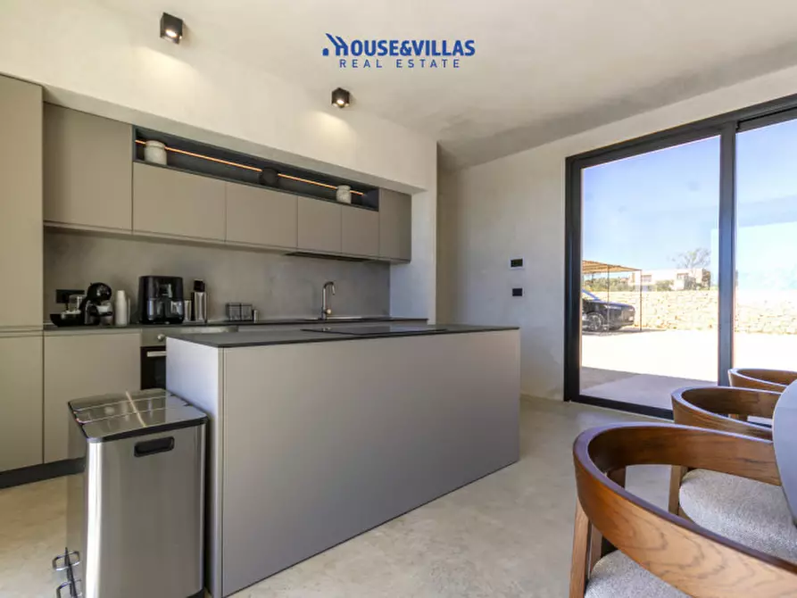 Immagine 32 di Villa in vendita  in contrada puzzi a Avola