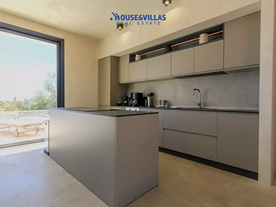 Immagine 33 di Villa in vendita  in contrada puzzi a Avola