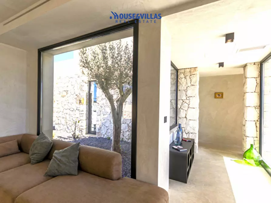 Immagine 44 di Villa in vendita  in contrada puzzi a Avola